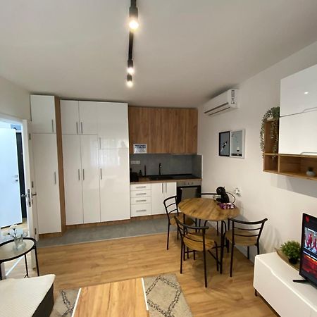Urban Oasis Apartment Sajmiste ภายนอก รูปภาพ