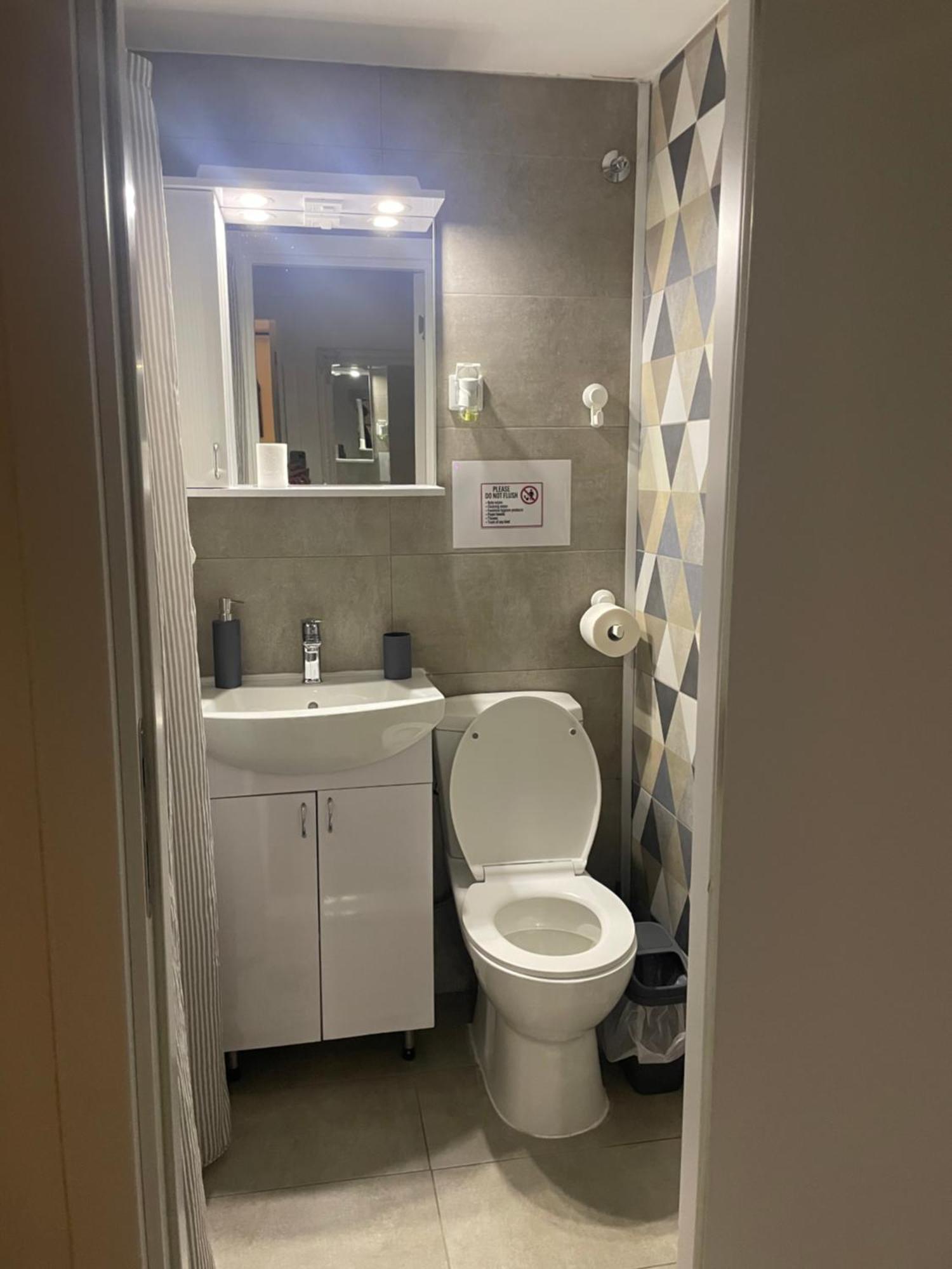 Urban Oasis Apartment Sajmiste ภายนอก รูปภาพ