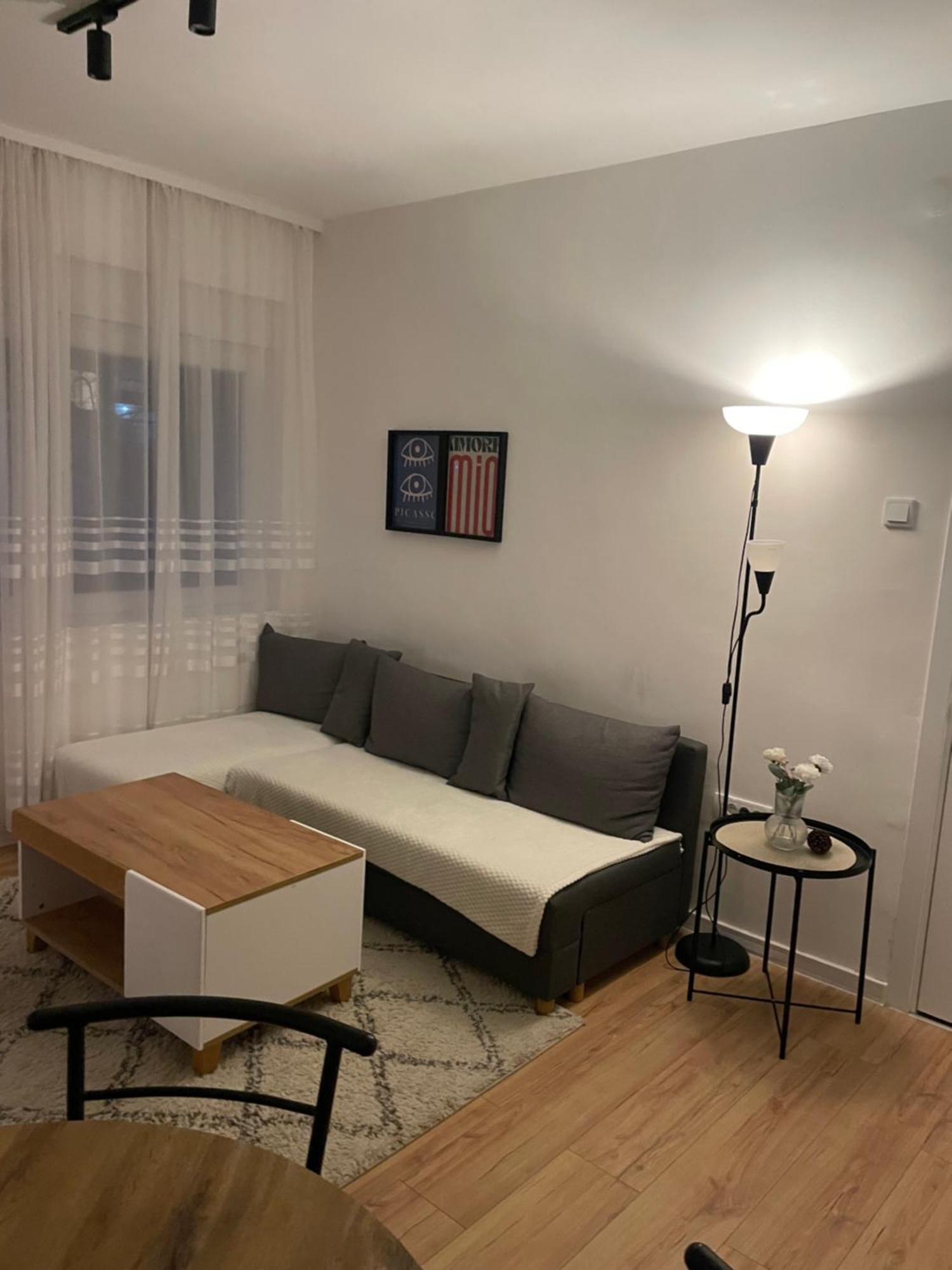 Urban Oasis Apartment Sajmiste ภายนอก รูปภาพ
