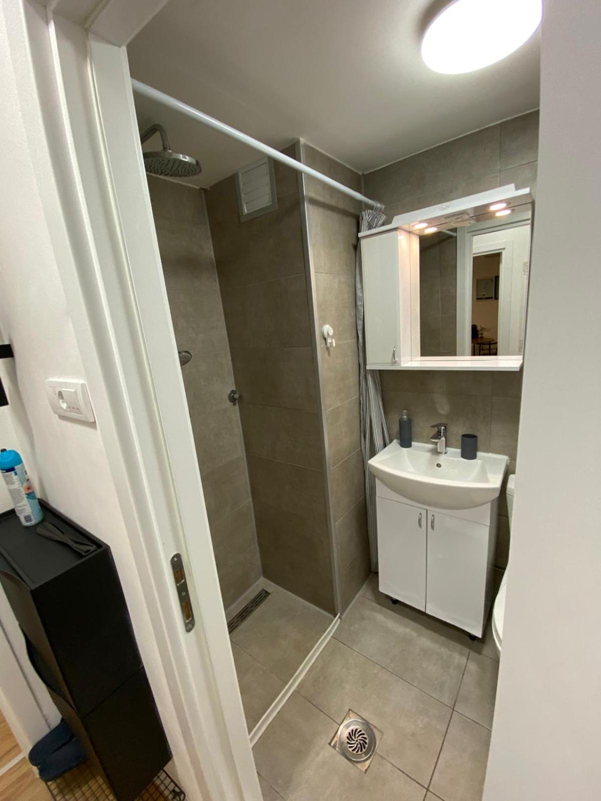 Urban Oasis Apartment Sajmiste ภายนอก รูปภาพ