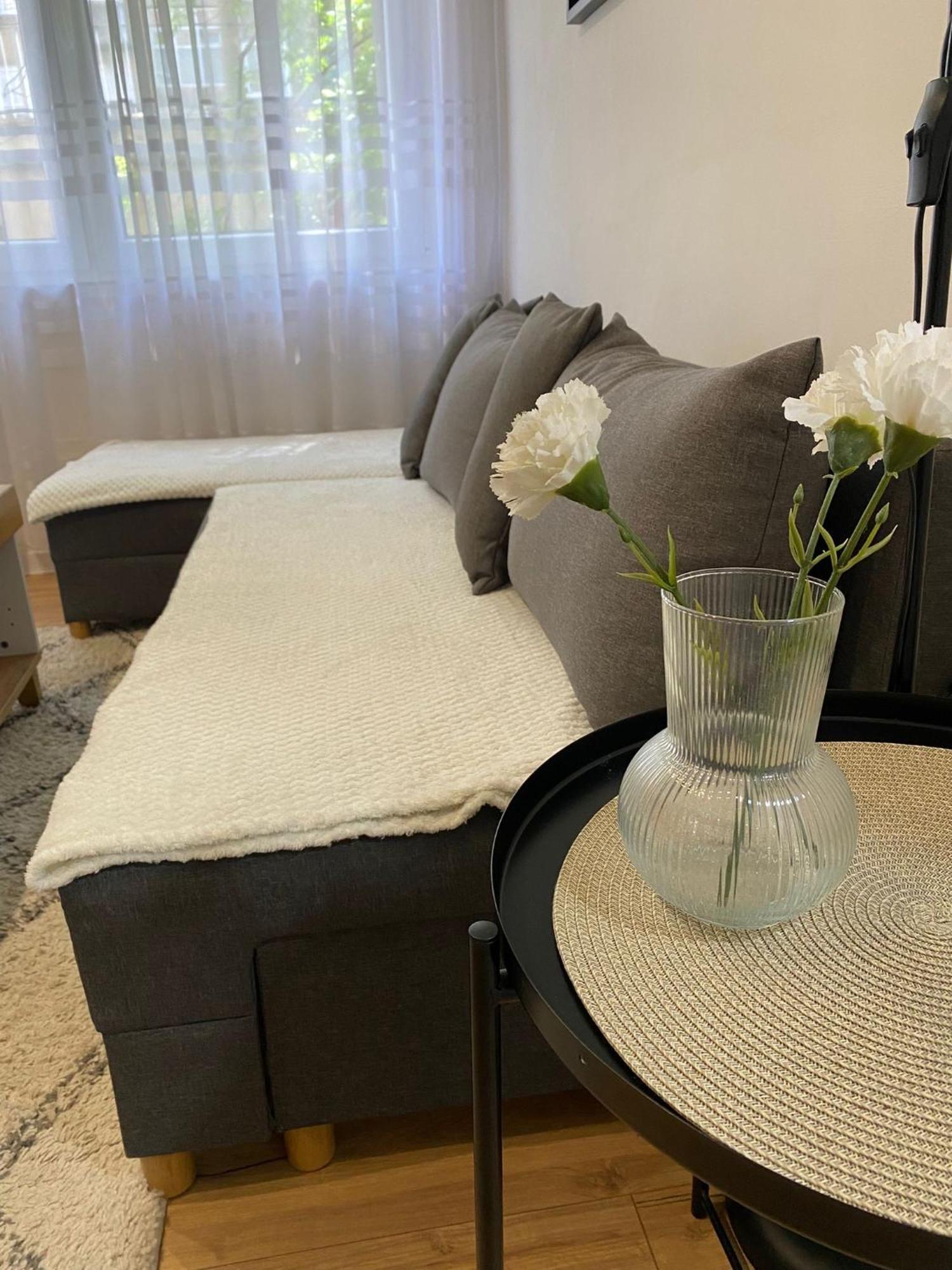 Urban Oasis Apartment Sajmiste ภายนอก รูปภาพ